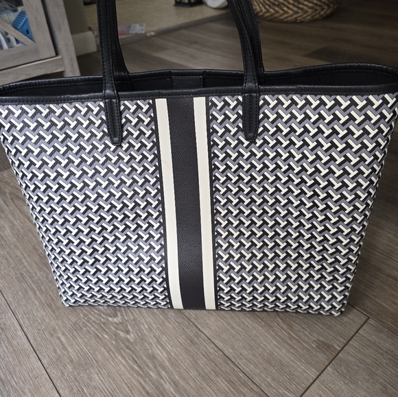 Tory Burch T  Zag Tote - Picture 3 of 13